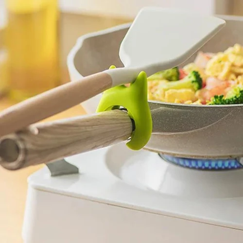 Heat Resistant Spatula Holder Clip Non Slip Silicone Stove Pot Rim Spoon Holder