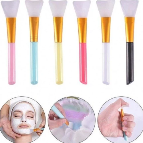 Silicone Mud Mask Brush - Aloe Vera Infused - Perfect for Makeup & Facial Treatm