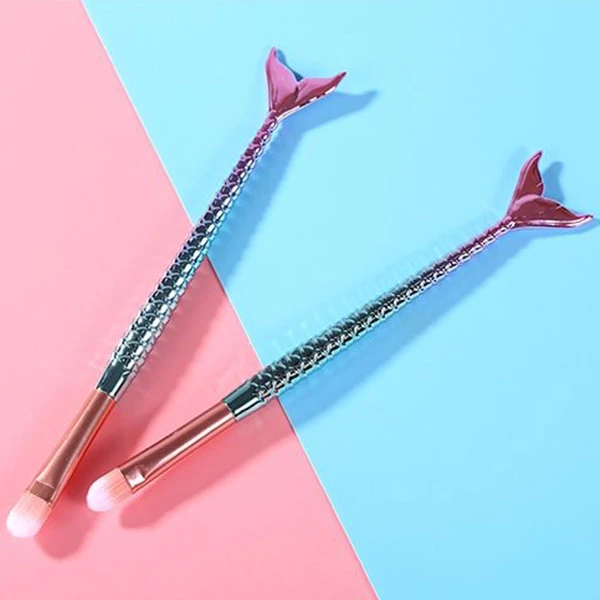 Portable Mini Fish Makeup Brush Multicolor Fibre Brushes for Women