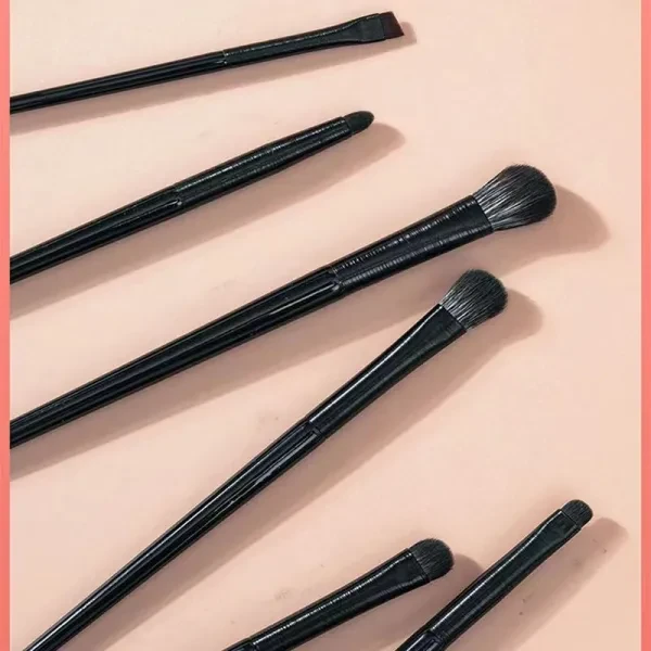 Black Plastic Makeup Brushes Set for Women's Face Grooming Six Pieces