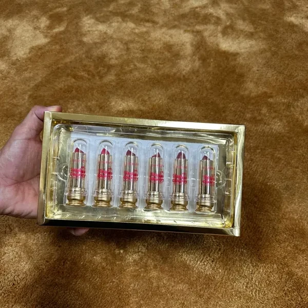 Set Of 6Pcs Moisturizing Full Coverage Oil Free Lipstick Set