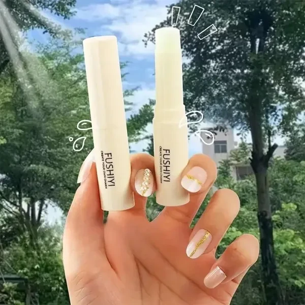 One Piece Mint Flavored Moisturizing Highly Pigmented Long Lasting Anti-Drying L