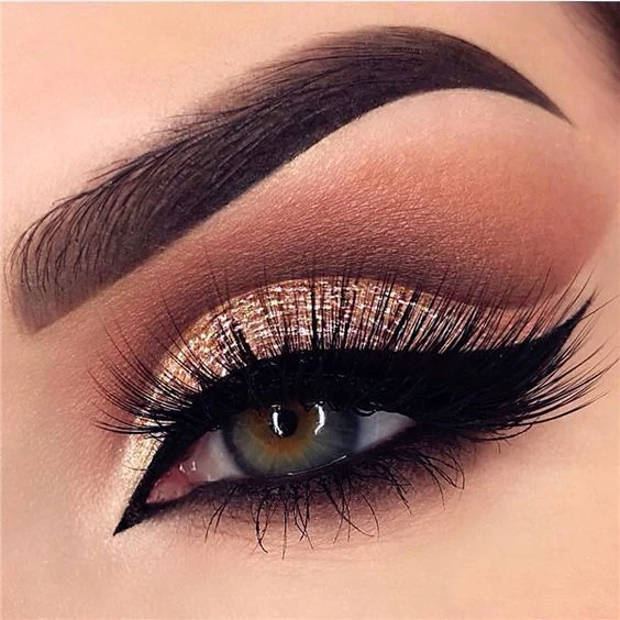 Four Colors Glitter Eyeshadow Palette Shimmer Matte Eyeshadow Long Lasting Shiny