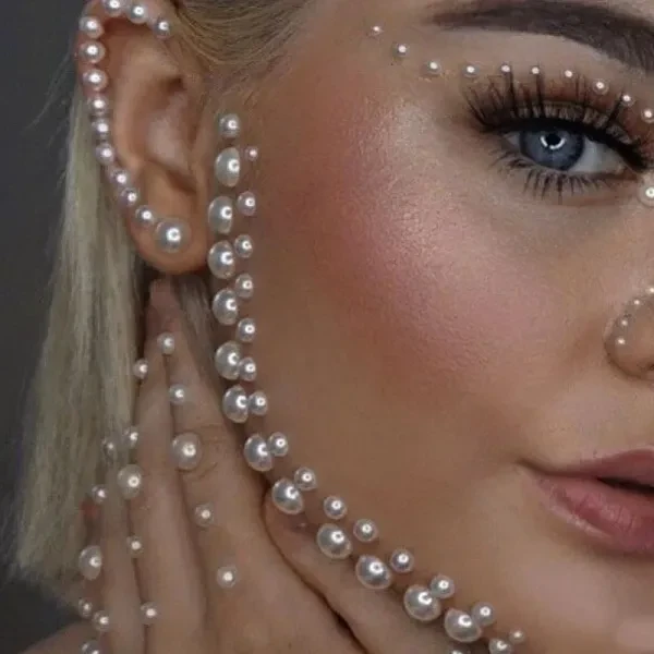 Shimmering Pearl Makeup Stickers - Skin-Friendly DIY Face & Nail Art (646pcs)