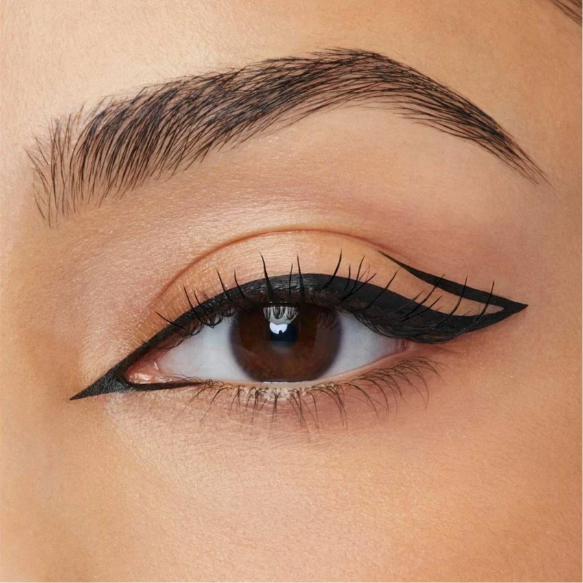 Waterproof Matte Black Eyeliner Pen - Longwear & Precise for Lasting Eye Makeup