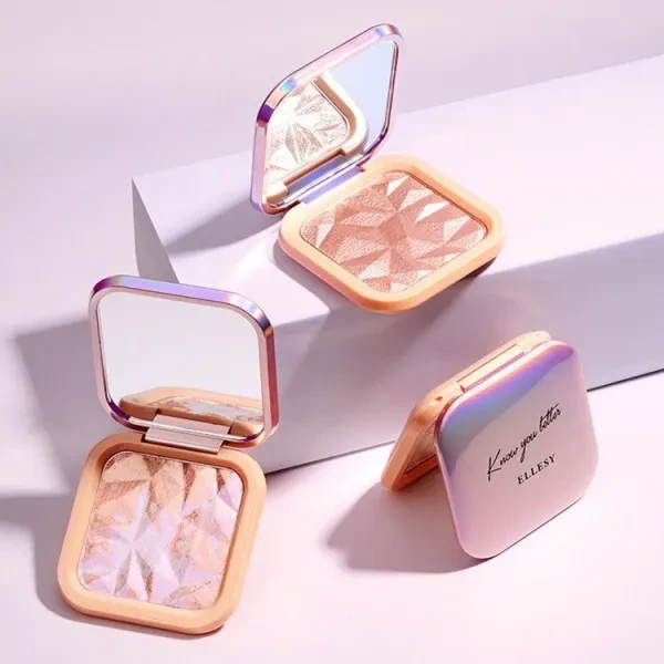 Glow Highlighter for Women's Face Makeup (Golden)