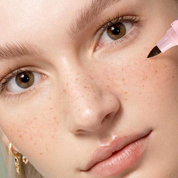 Freckle Pen Women's Face Grooming Fashion Skin-Colored Plastic