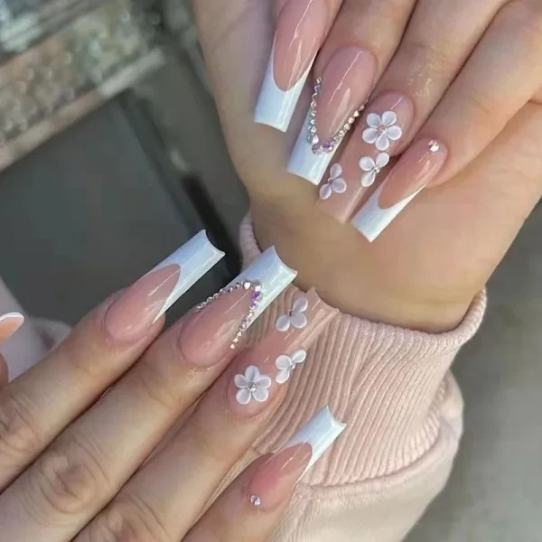 Floral Crystal Decorated Long Square Fake Nails for Women Set of 24