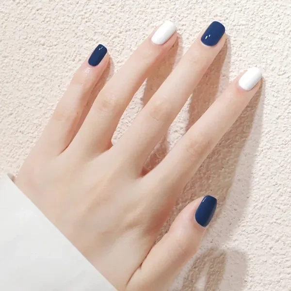 Shimmering Gray Nail Polish - Skin Friendly & Odorless - 10ml