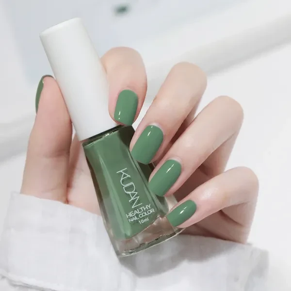 Green Glitter Nail Polish - Quick Drying Long Lasting Skin Friendly - Perfect fo