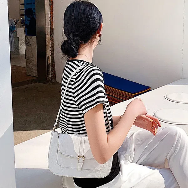 Stripes Letter Pattern Soft Fabric Crew Neck Short Sleeves Casual Wear T-Shirt