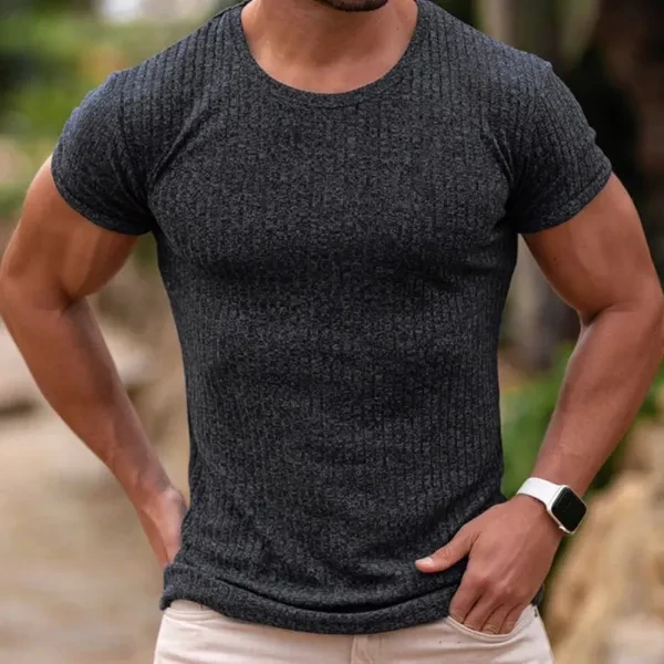 Men's Round Neck Short Sleeves T-shirt - Stylish & Versatile