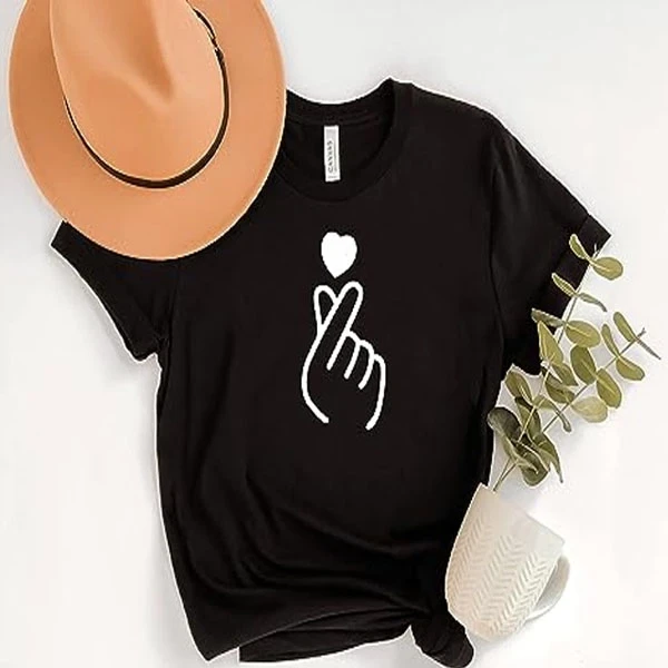 Black Heart Sign Print Mini T-Shirt - Women's Fashion