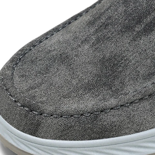 Suede Wear Resistant Casual Wear Anti-Skid Moccasin Slip-On Men Fashionable Flat