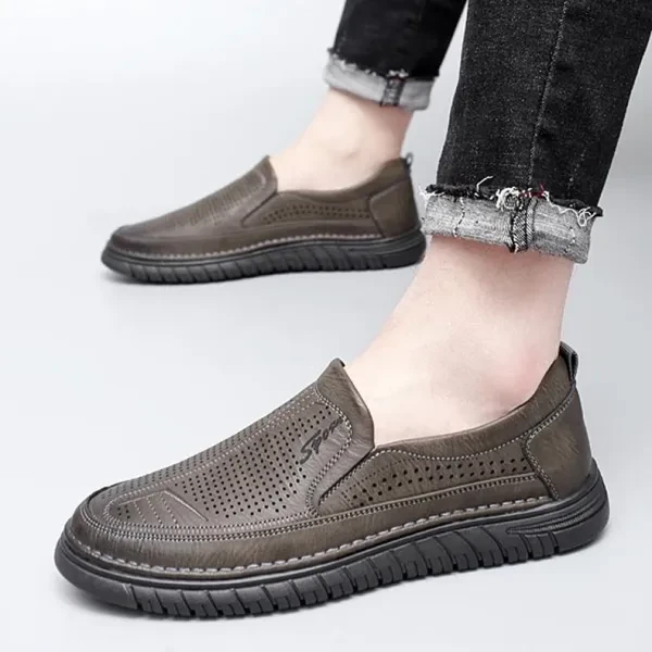 Gradient Color Stitch Detail Anti-Skip Wear Resistant Moccasin Slip-On Men Fashi