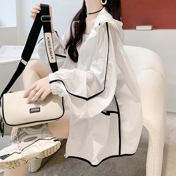 Breathable Thin Fabric Women Jacket Double Pockets Hoodie Neck Sun Protection Lo