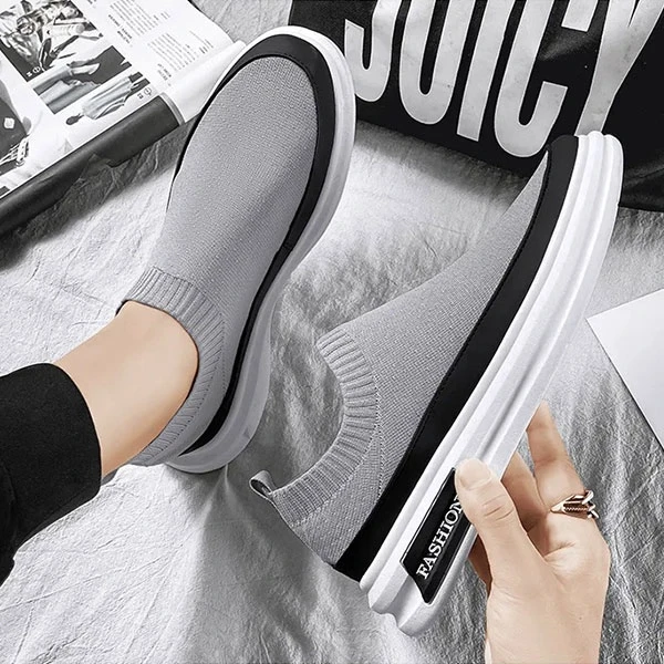 Gray Color Breathable Slip-On Knitted Loafers Casual Wear Men Fashionable Flat S