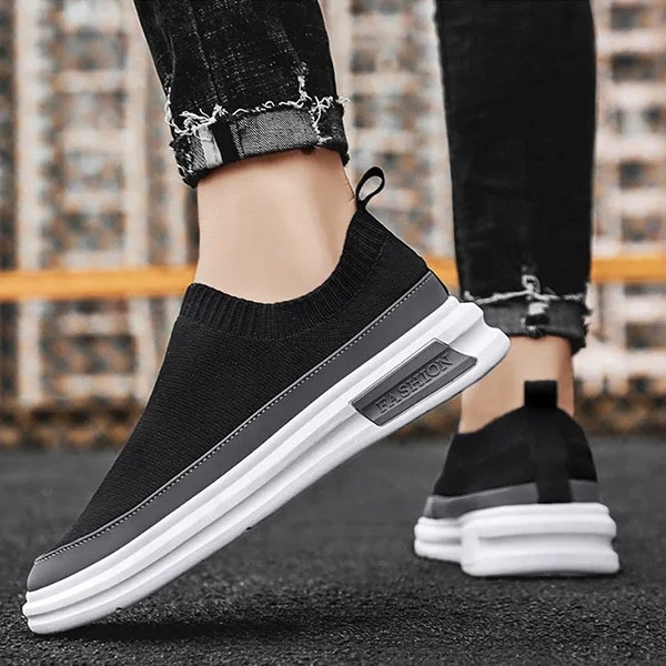 Black Color Breathable Slip-On Knitted Loafers Casual Wear Men Fashionable Flat