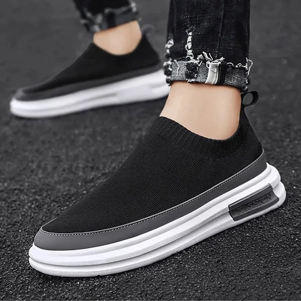 Black Color Breathable Slip-On Knitted Loafers Casual Wear Men Fashionable Flat