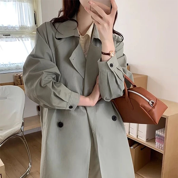 Green Blazer for Women | Button Closure | Lapel Neck | Long Coat. Ideal for Offi
