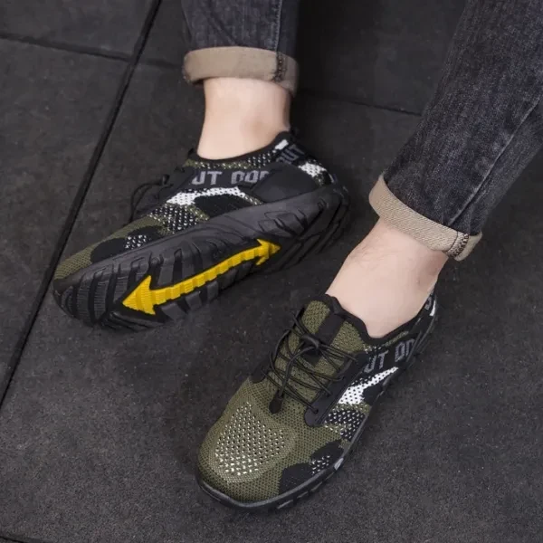Breathable Mesh Lace Closure Anti-Slip Lightweight Outdoor Sports Shoes Men Hiki