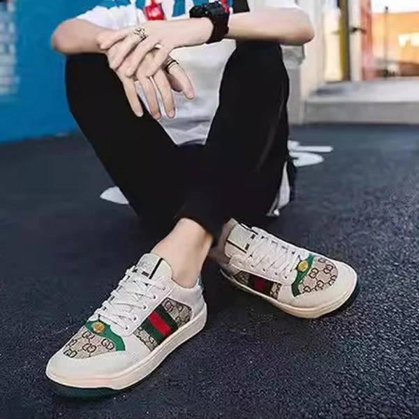 Premium Design Letters Pattern Men Sneakers Lace Up Round Toe Fashionable Party