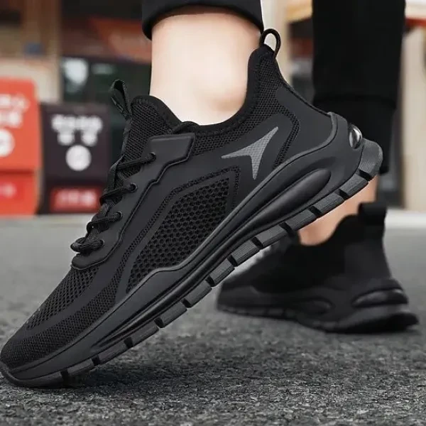 Breathable Mesh Non Slip Men Sports Shoes Lace Closure Soft Sole Almond Toe Runn
