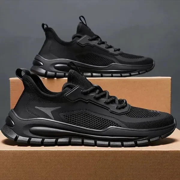 Breathable Mesh Non Slip Men Sports Shoes Lace Closure Soft Sole Almond Toe Runn