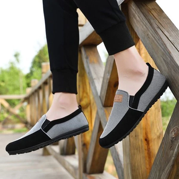 Luxury Men's Formal Shoes Slip-On Fashionable Moccasins Black Rubber Sole Loafer