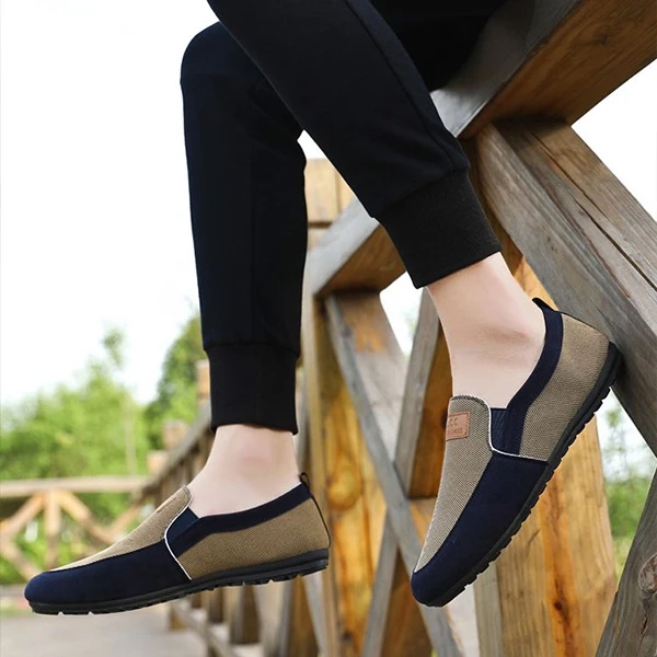 Luxury Men's Formal Shoes Fashionable Slip-On Moccasins Khaki Color Rubber Sole