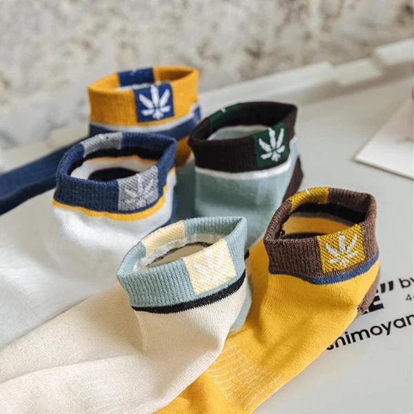 Multi Color Stripes Pattern 5 Pairs Men Fashion Ankle Socks Breathable Thin Fabr