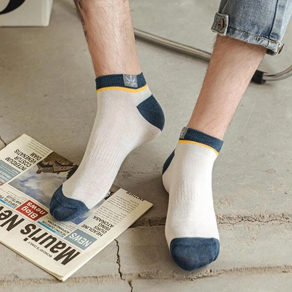 Multi Color Stripes Pattern 5 Pairs Men Fashion Ankle Socks Breathable Thin Fabr