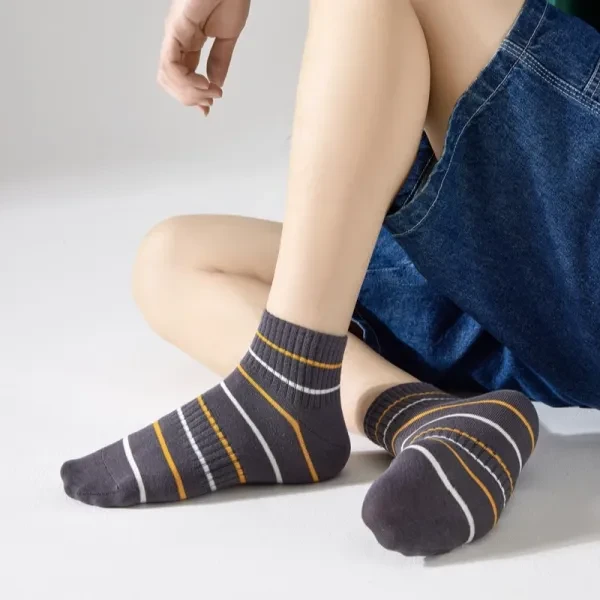 Colorful Letters Stripes Print Men Fashion Socks Set Breathable Soft Fabric Casu