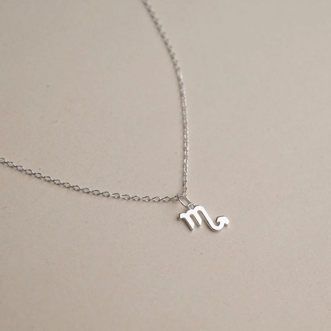 Scorpio Pendant Necklace - Stylish Unisex Fashion Accessory [Silver]