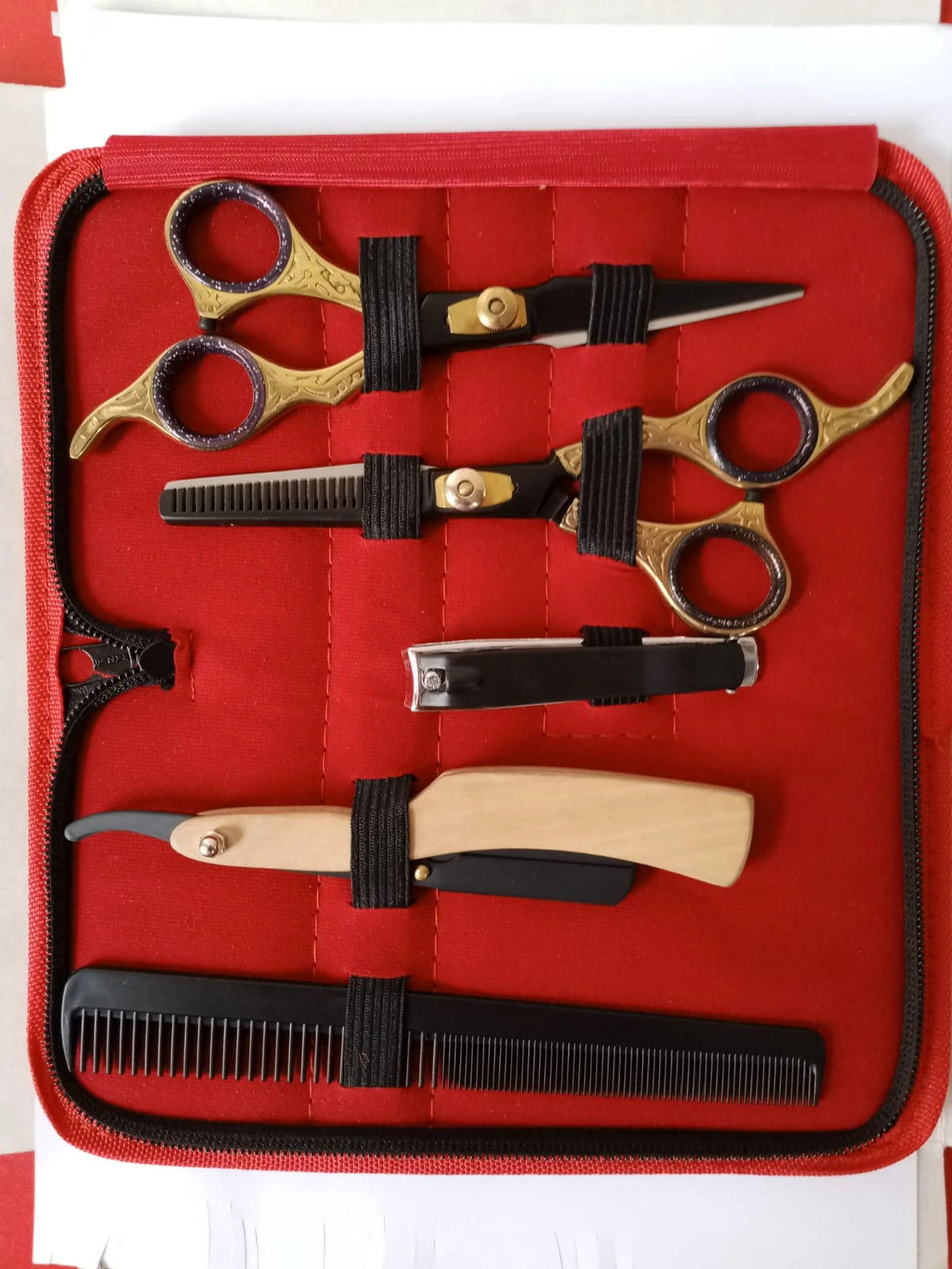 Modren Barber Kit In 5 Pcs Black/Golder Combination
