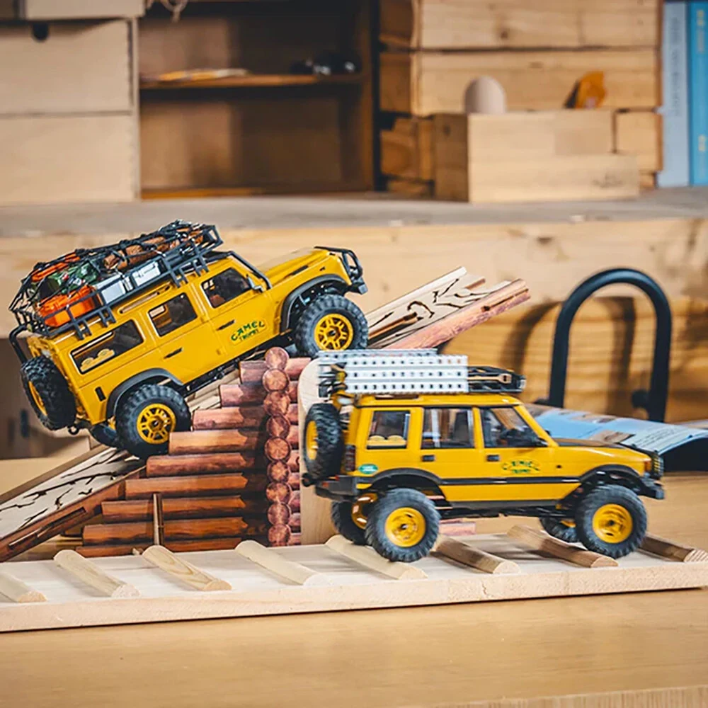 FMS FCX24M RTR 1/24 2.4G 4WD RC Car for Land Rover Camel Trophy Edition Rock Cra