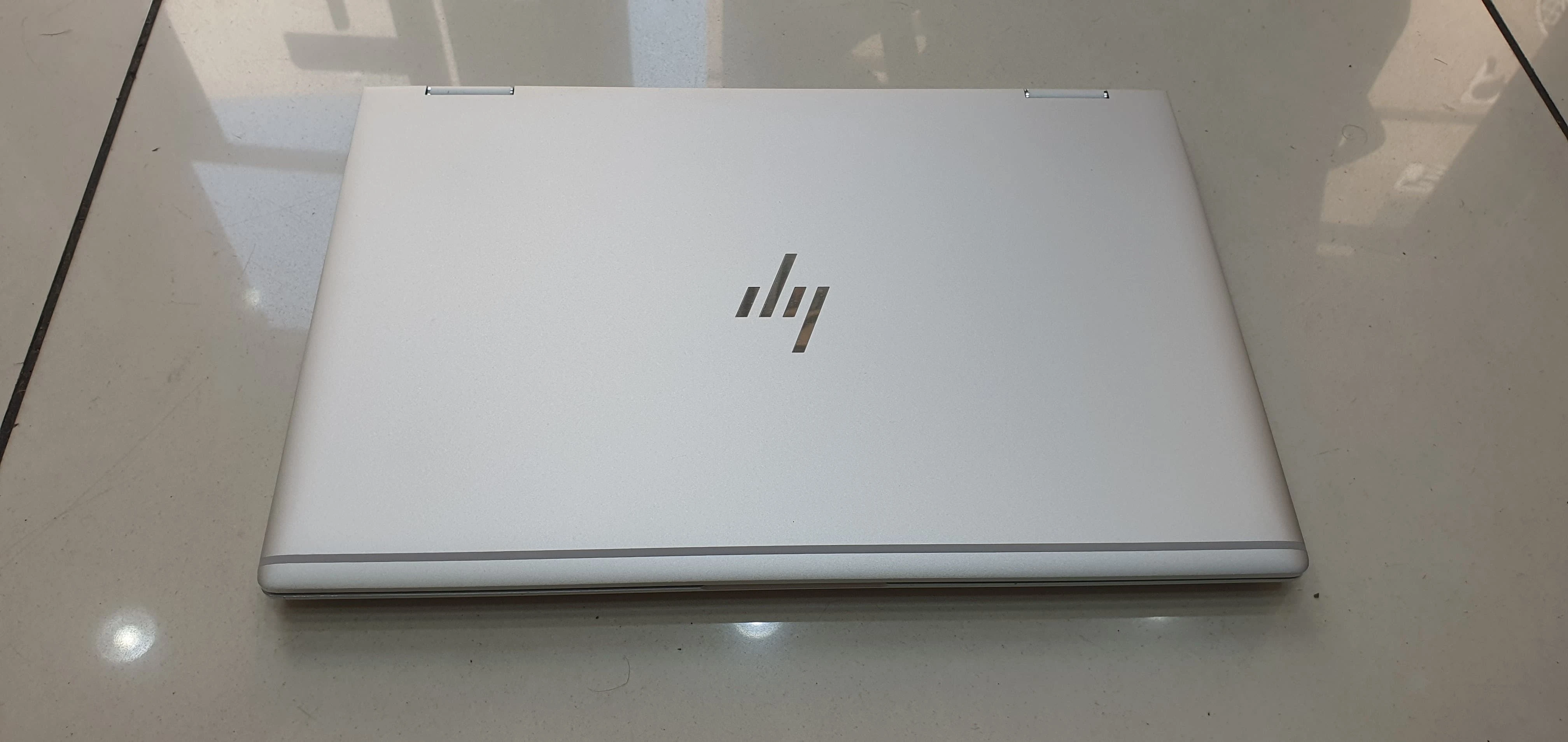 Hp Elite Book 1040g6 Core i7 8th gen  16gb ram 256gb ssd