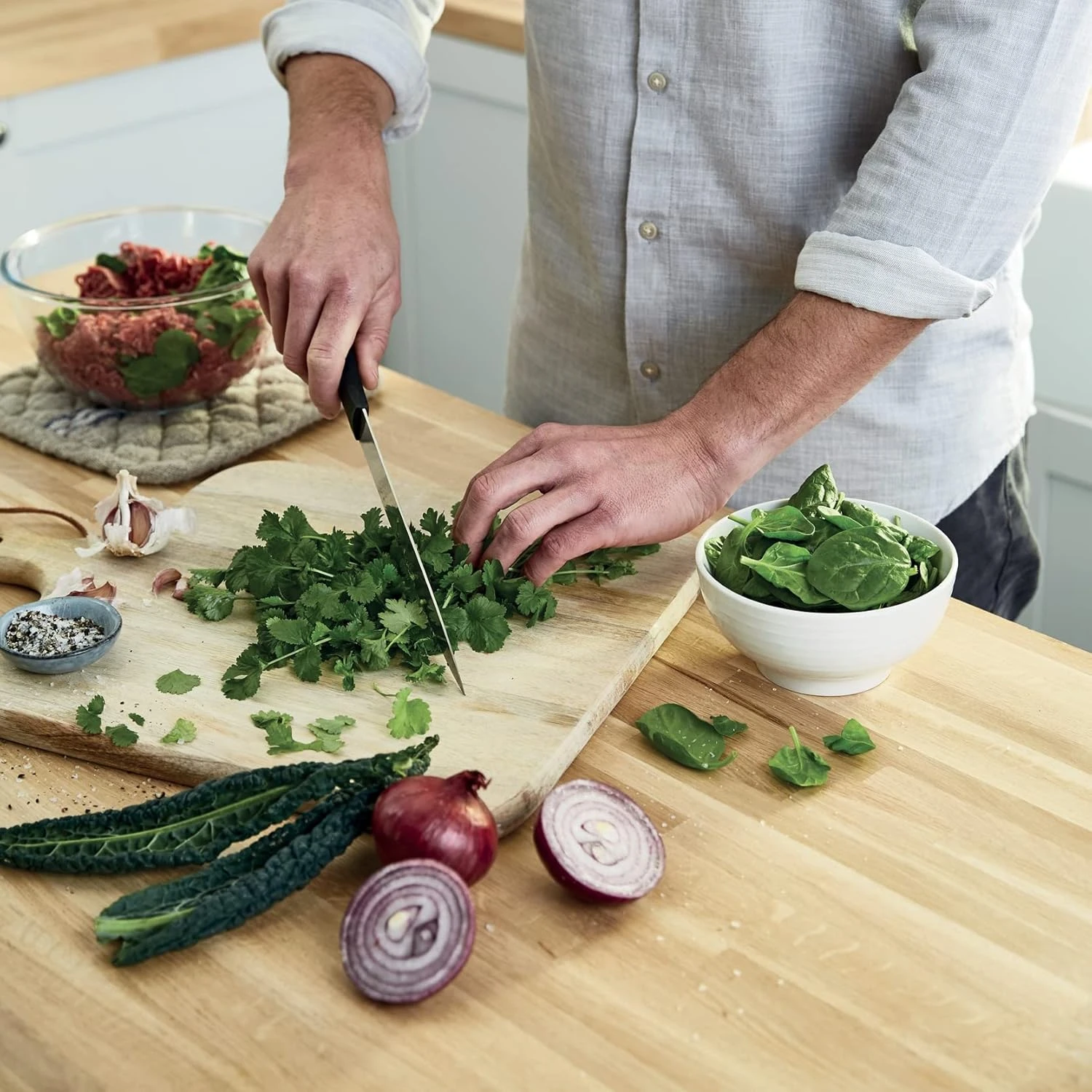 KENWOOD 22L Microwave Oven with Digital Display, 5 Power Levels, Defrost Functio