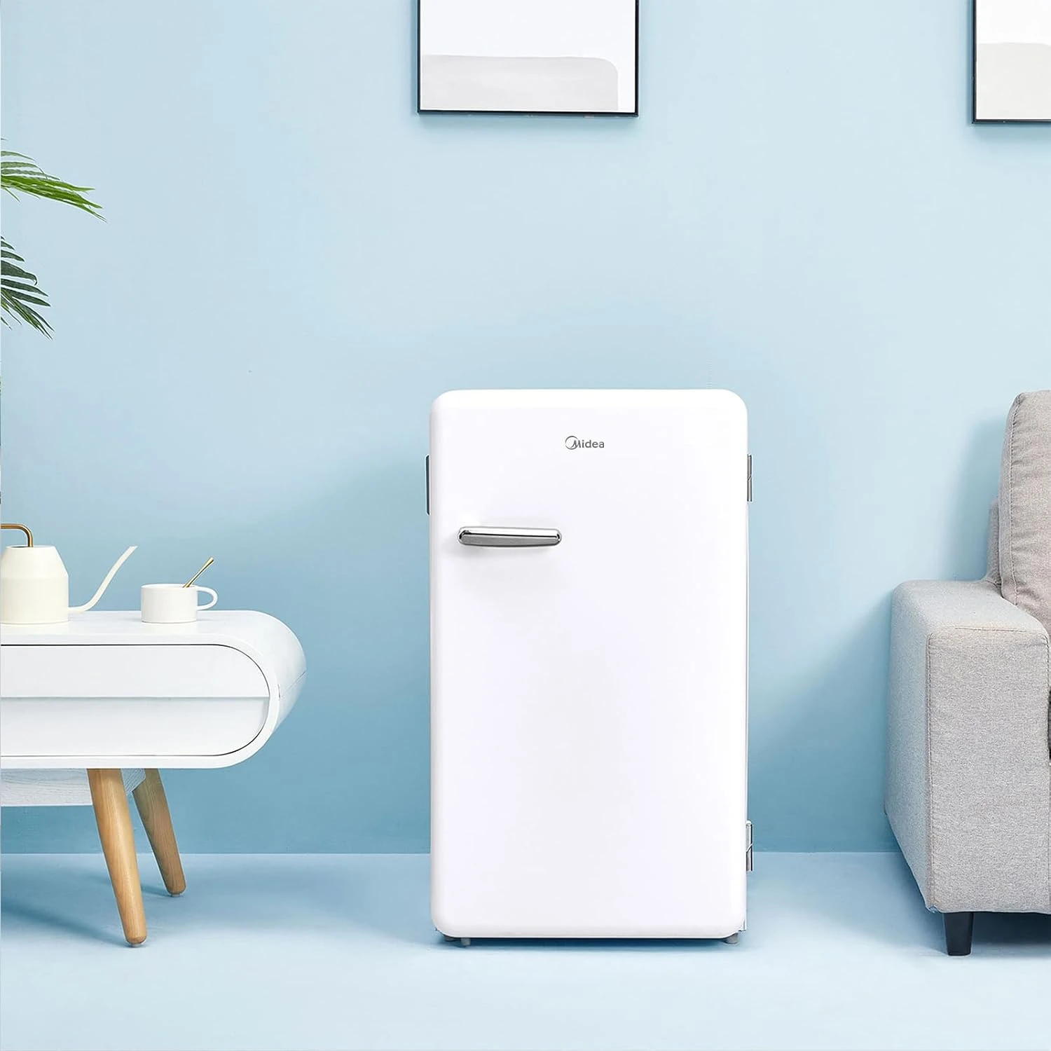 Midea 142L Gross Single Door Retro Style Refrigerator, Compact Size Free Standin