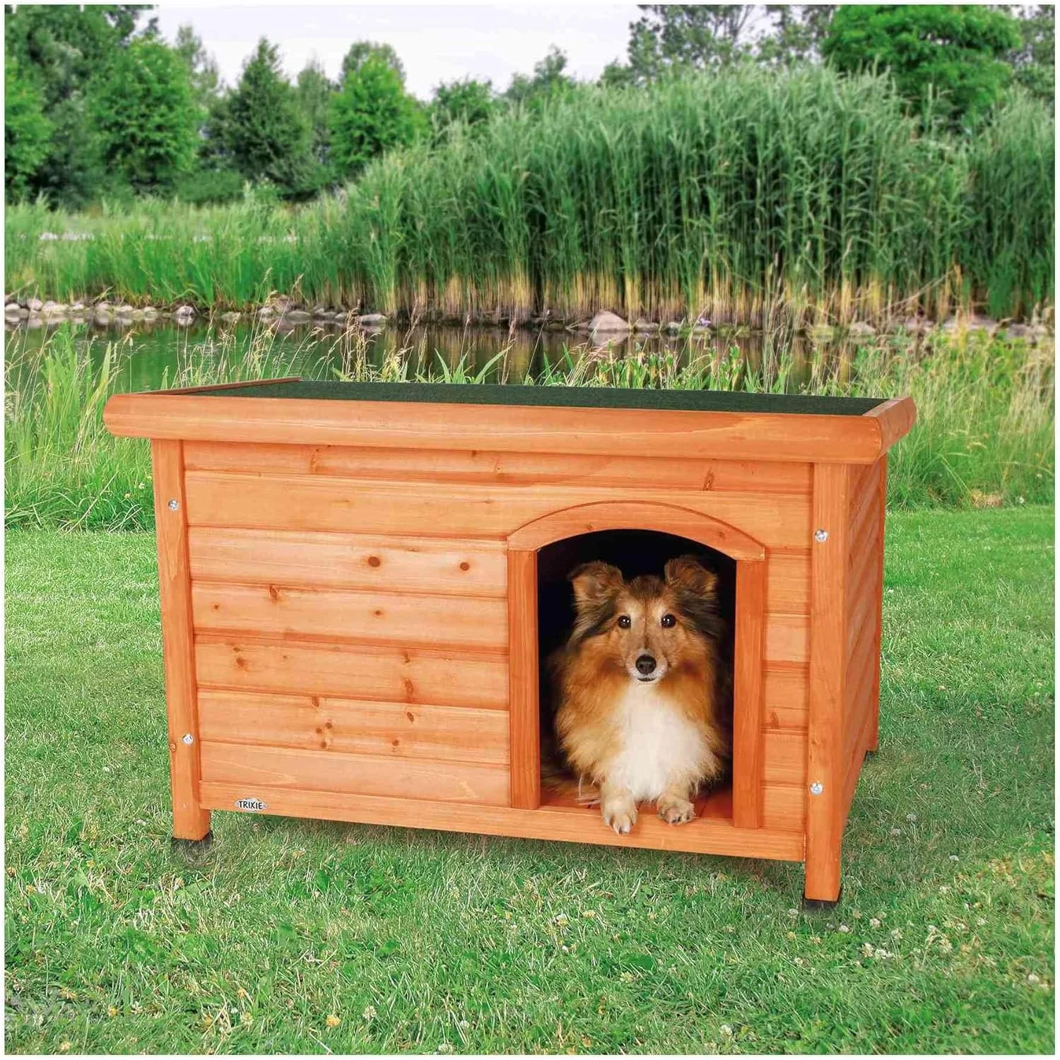 TRIXIE Small natura Classic Outdoor Dog House, Weatherproof Finish, Elevated Flo