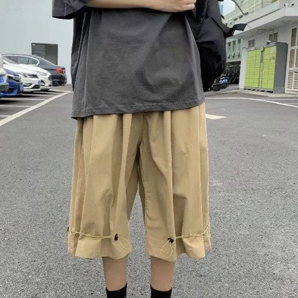 Khaki Loose Shorts for Men - Quick-Drying & Stylish with Pockets