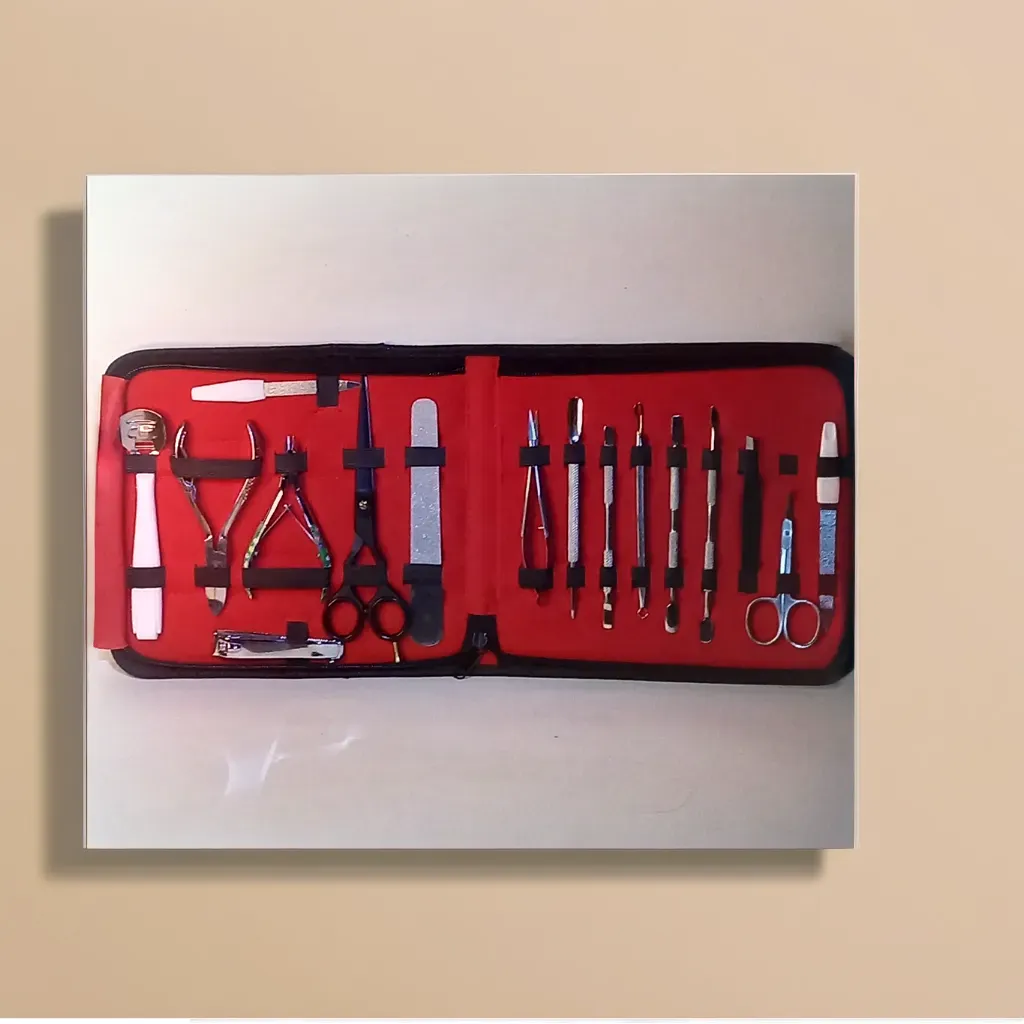 16 Pcs Nail Clippers Tool Kit For Male Or Female